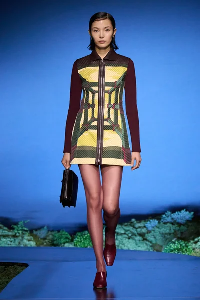 Look 37